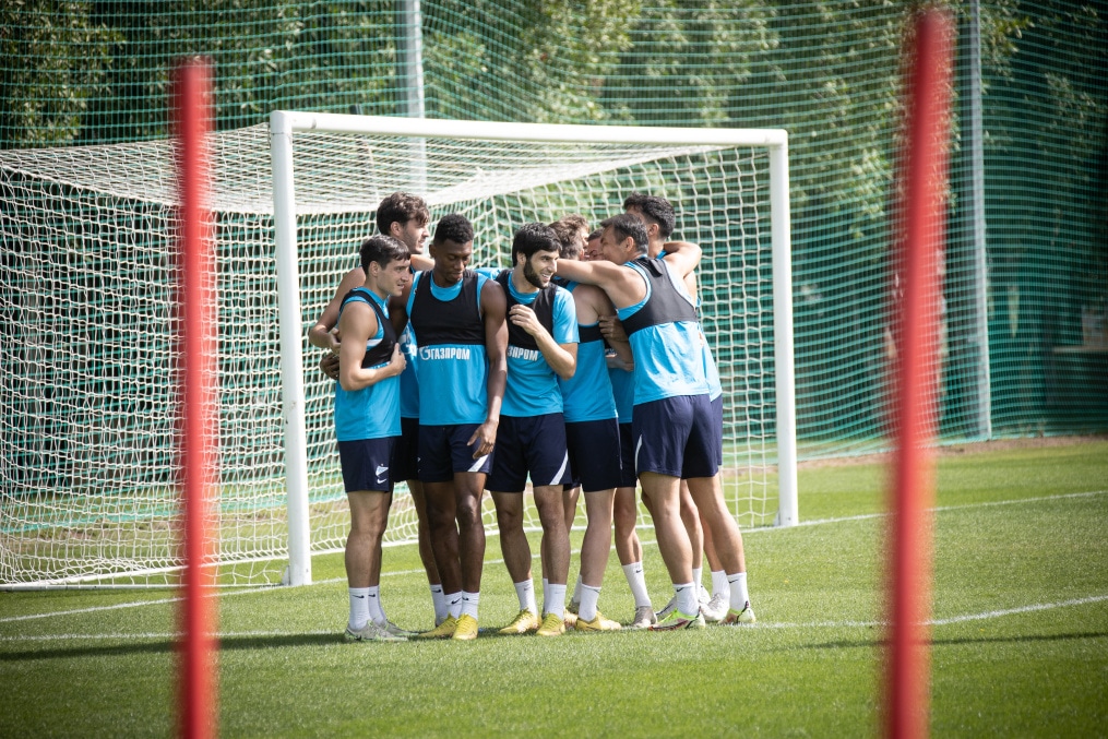 «Газпром»-тренировочные сборы в Дубае: 8 февраля, утренняя тренировка