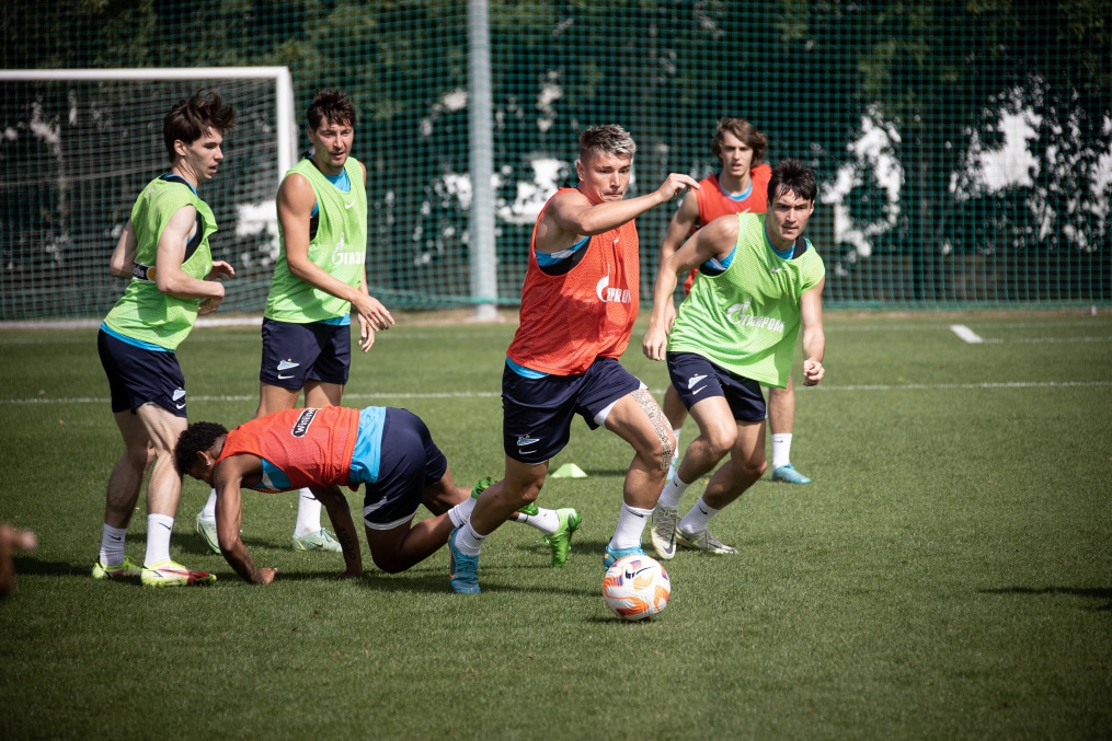 «Газпром»-тренировочные сборы в Дубае: 8 февраля, утренняя тренировка