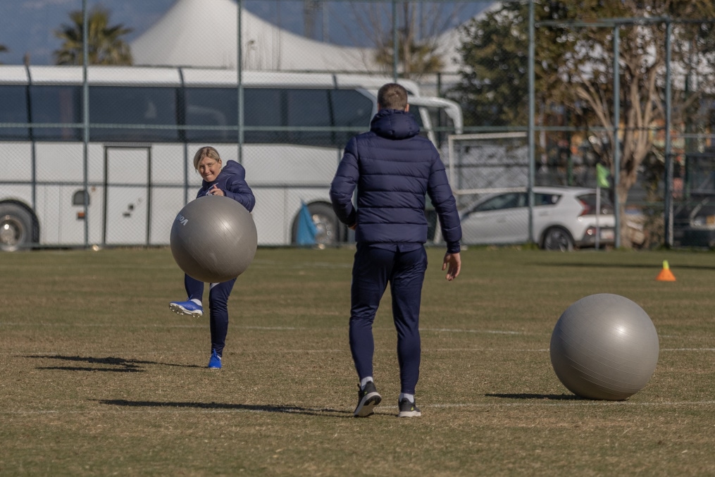 «Газпром»-тренировочные сборы женской  команды «Зенит» в Турции: 9 февраля, утренняя тренировка