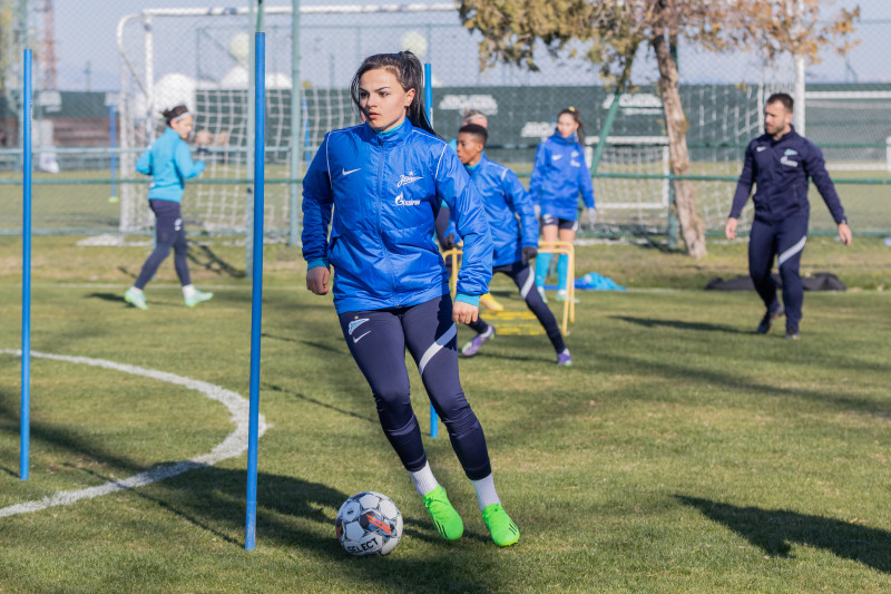 «Газпром»-тренировочные сборы женской  команды «Зенит» в Турции: 10 февраля, утренняя тренировка