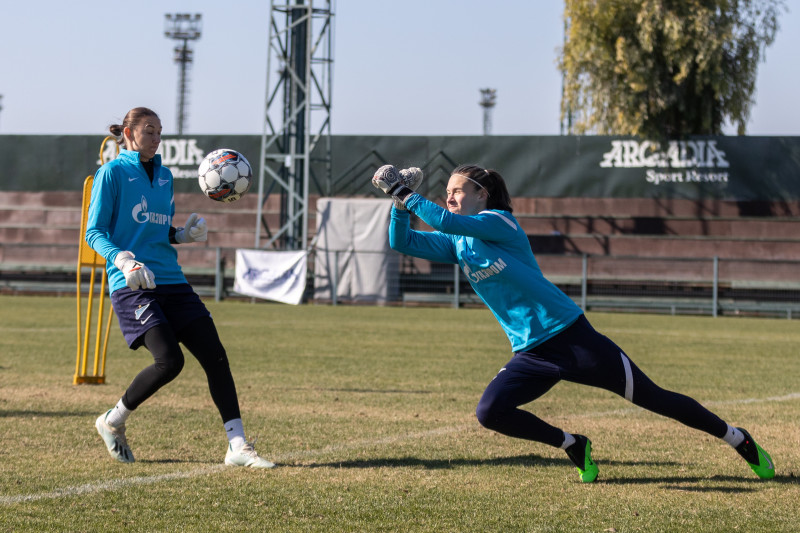 «Газпром»-тренировочные сборы женской  команды «Зенит» в Турции: 10 февраля, утренняя тренировка