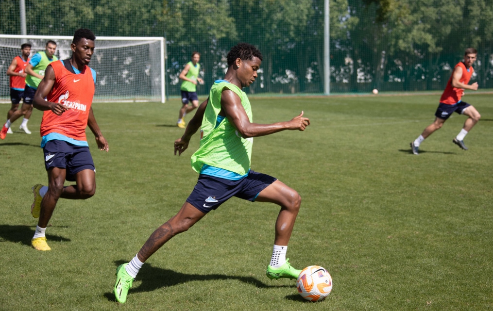 «Газпром» — тренировочные сборы в Дубае, 13 февраля: утренняя тренировка