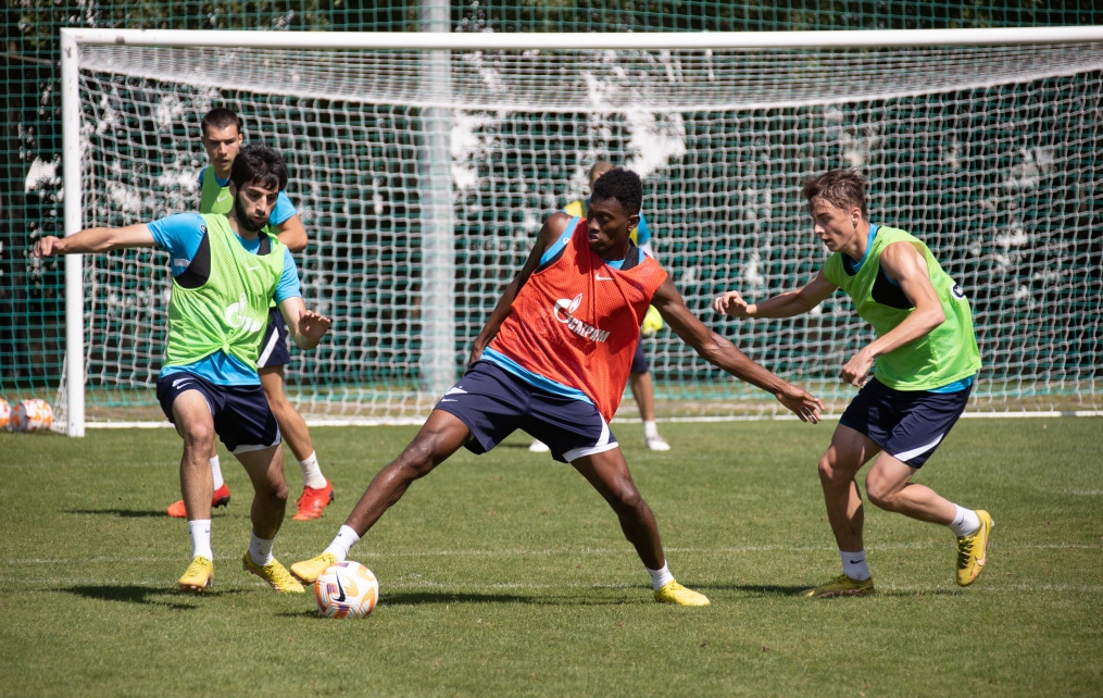 «Газпром» — тренировочные сборы в Дубае, 13 февраля: утренняя тренировка