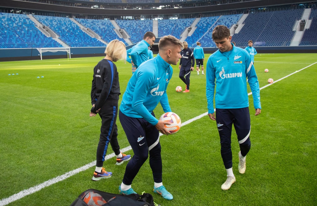 Первая тренировка Роберта Ренана в «Зените»