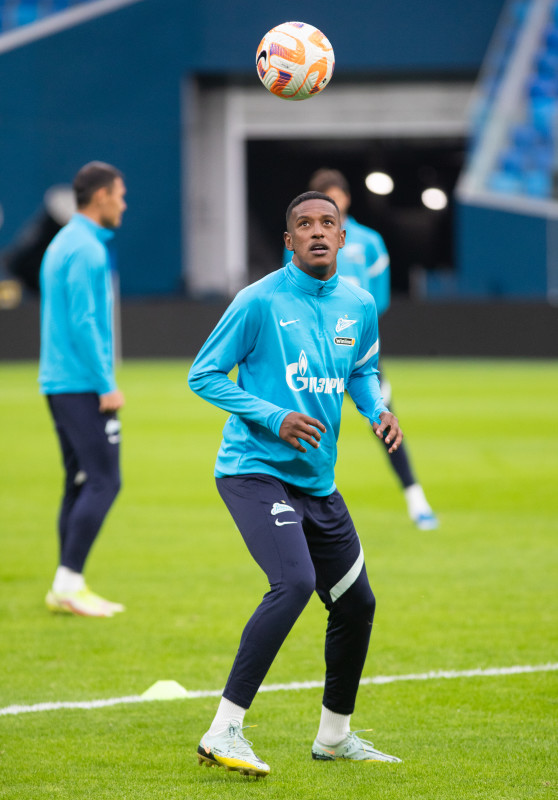 Первая тренировка Роберта Ренана в «Зените»