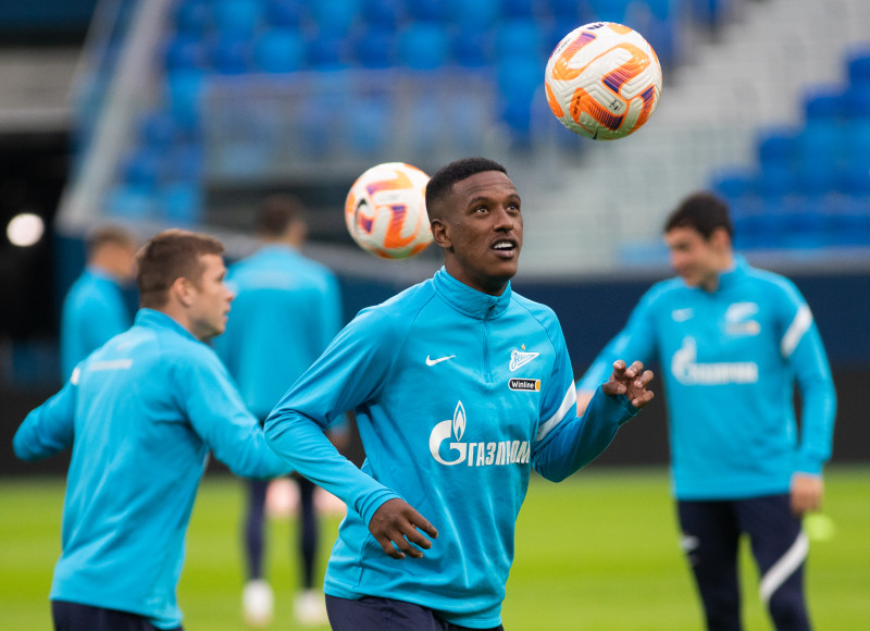 Первая тренировка Роберта Ренана в «Зените»