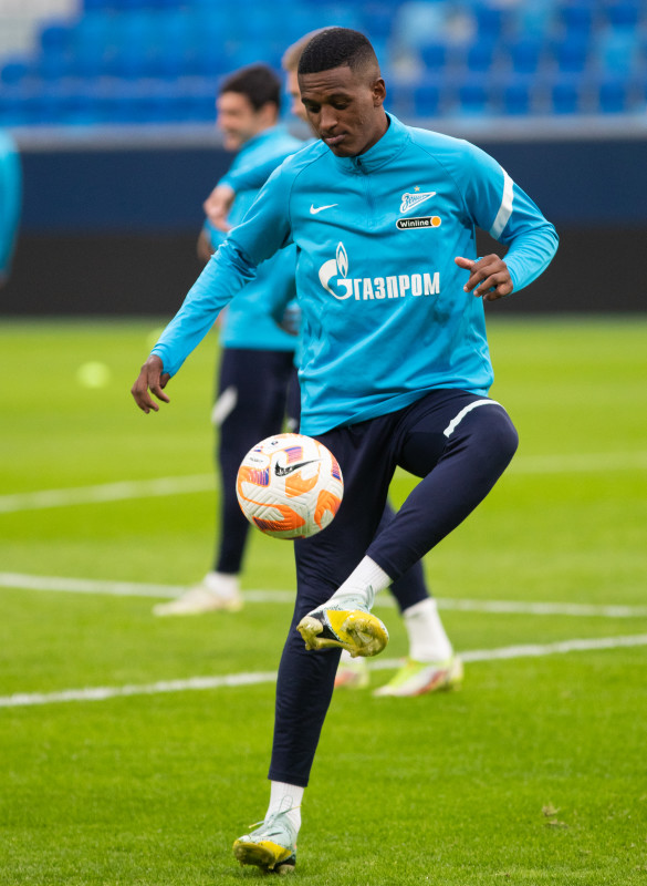 Первая тренировка Роберта Ренана в «Зените»