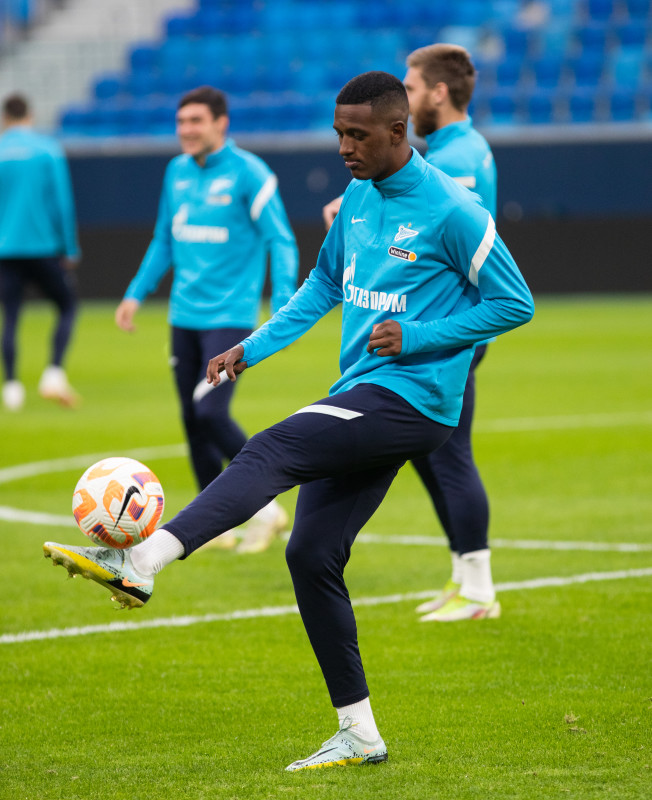 Первая тренировка Роберта Ренана в «Зените»