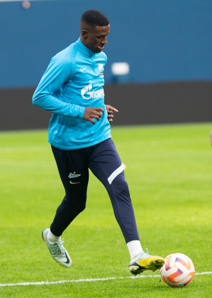 Первая тренировка Роберта Ренана в «Зените»