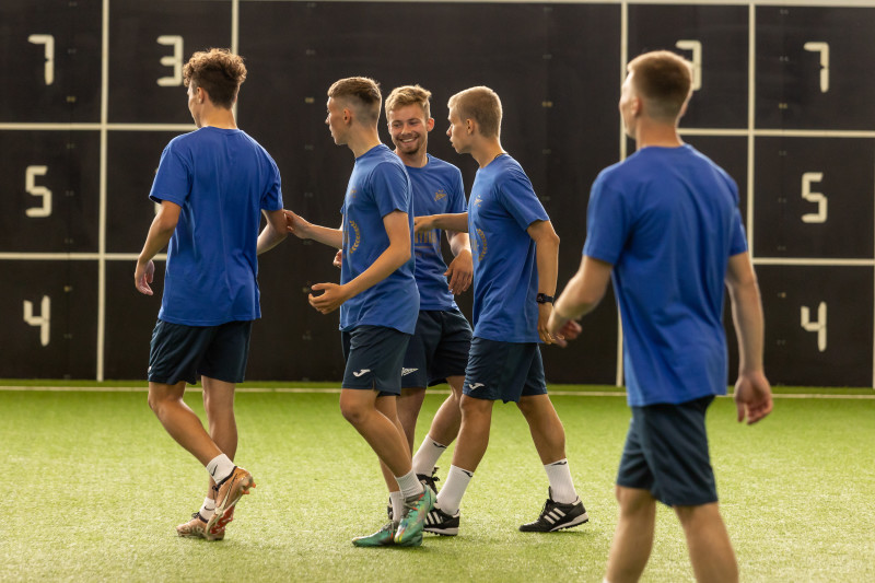 Выпускники Академии провели матч с тренерами «Зенита»