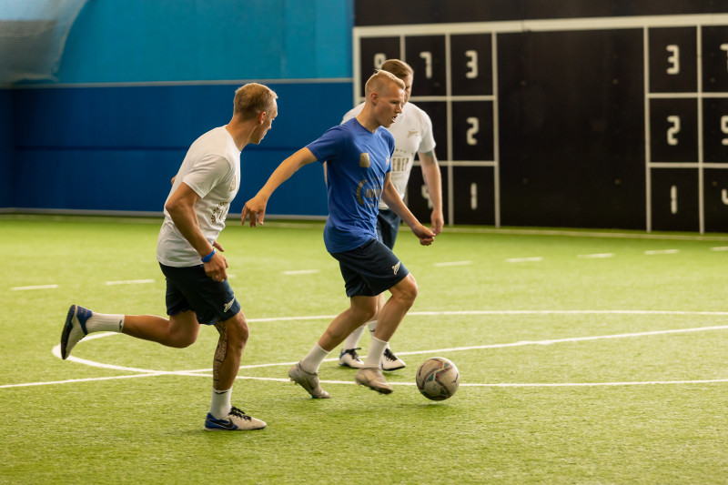 Выпускники Академии провели матч с тренерами «Зенита»