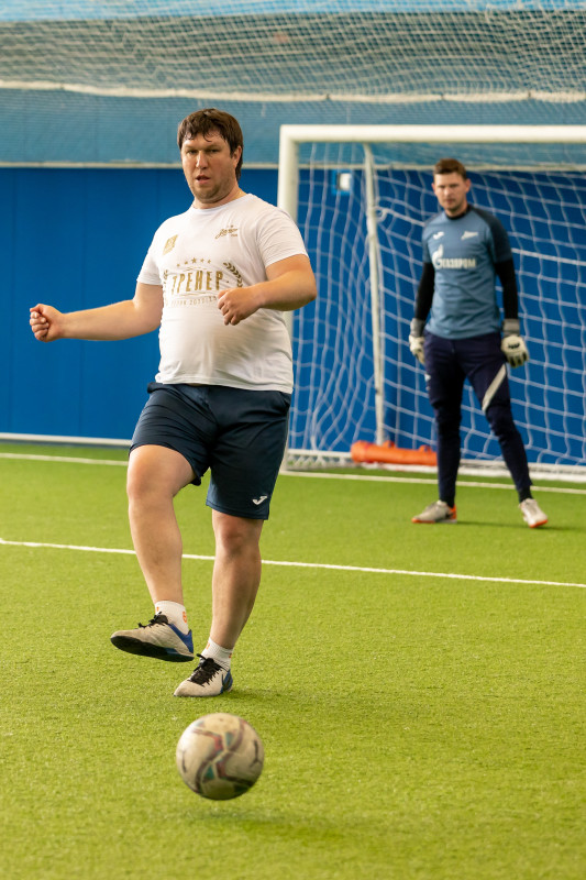 Выпускники Академии провели матч с тренерами «Зенита»