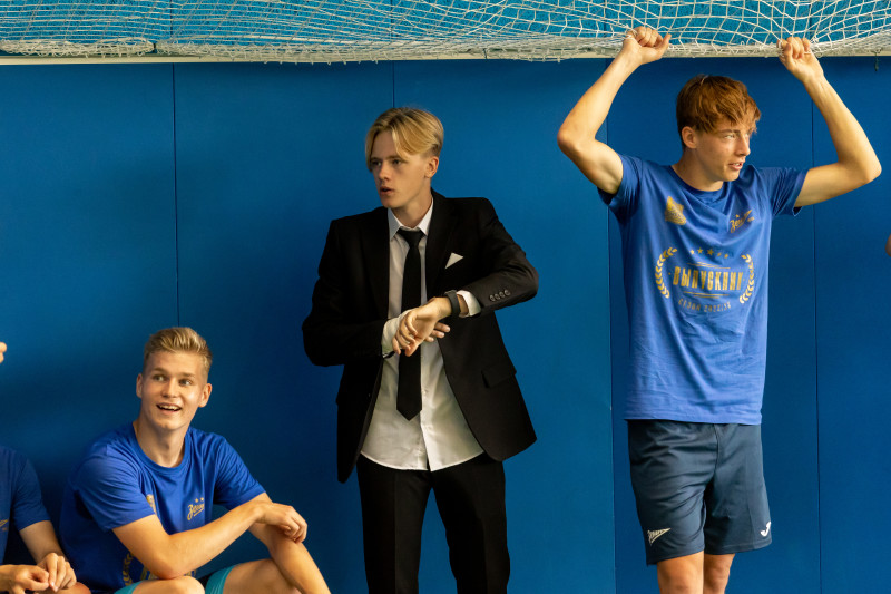 Выпускники Академии провели матч с тренерами «Зенита»