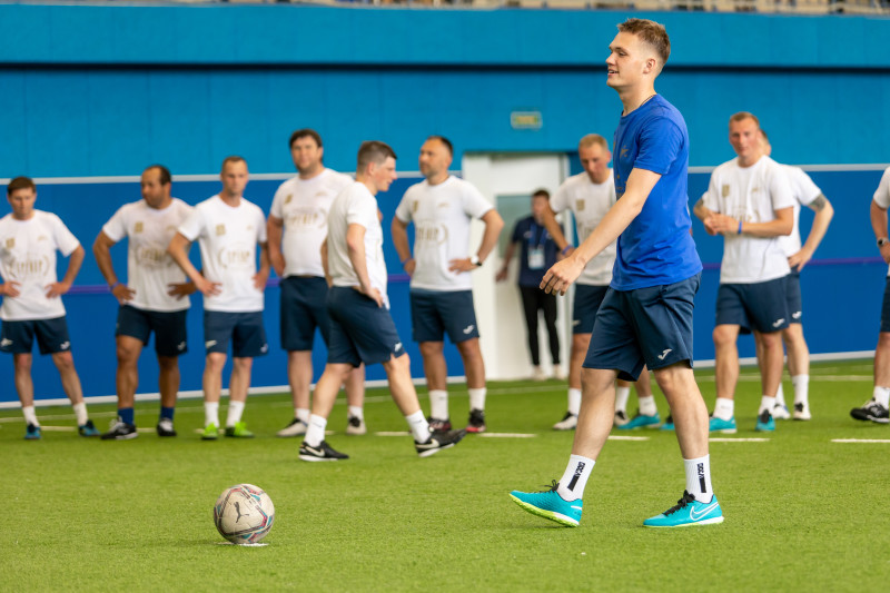 Выпускники Академии провели матч с тренерами «Зенита»