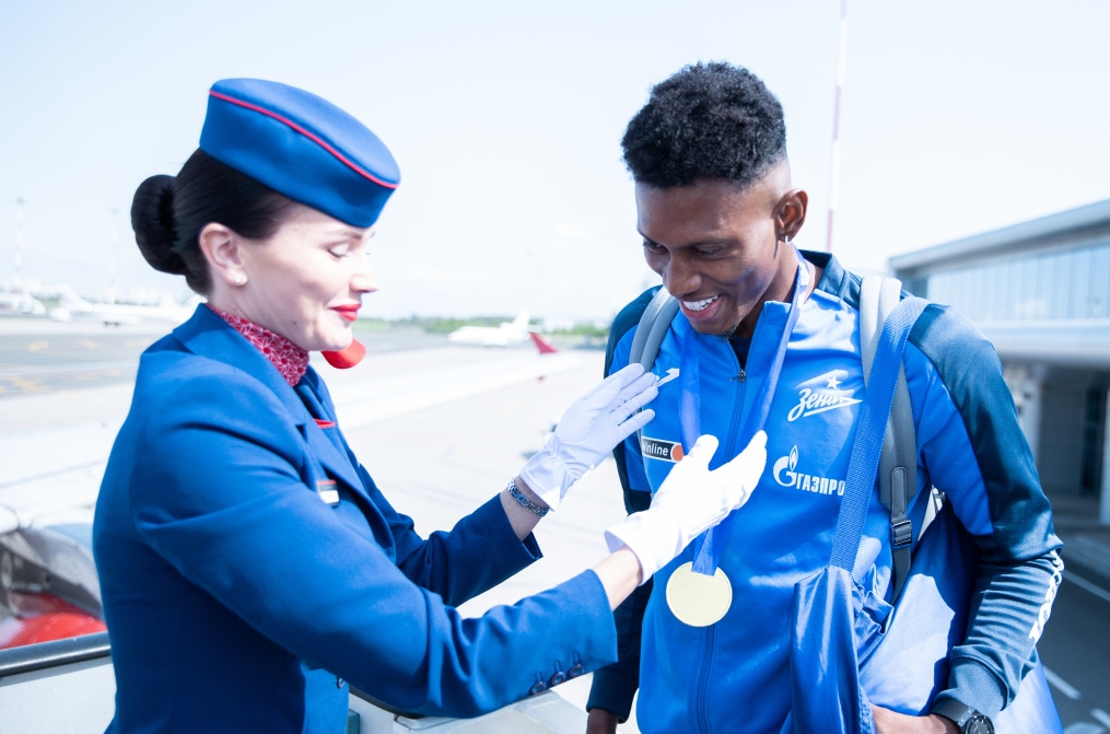 Награждение команды «Зенит» медалями от АК «Россия»