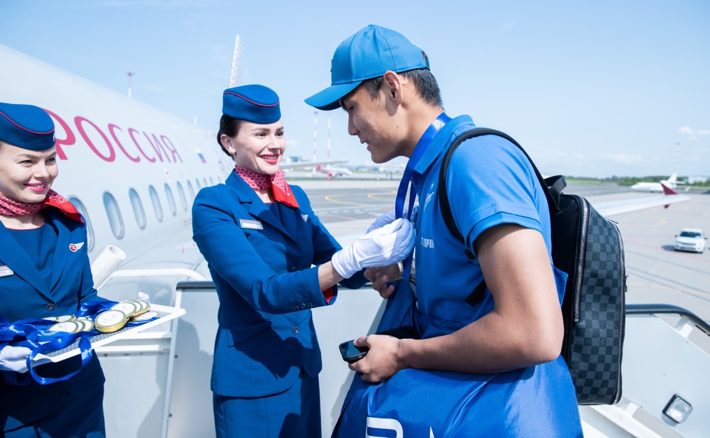 Награждение команды «Зенит» медалями от АК «Россия»