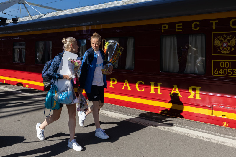 Встреча на Московском вокзале женской команды «Зенит»-победителей в Суперкубке России 2023