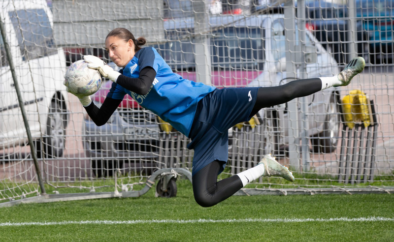 Тренировка женской команды «Зенит» перед матчем c «Рубином»