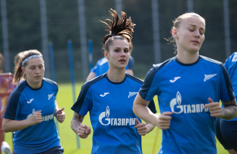 Тренировка женской команды «Зенит» перед матчем c «Рубином»