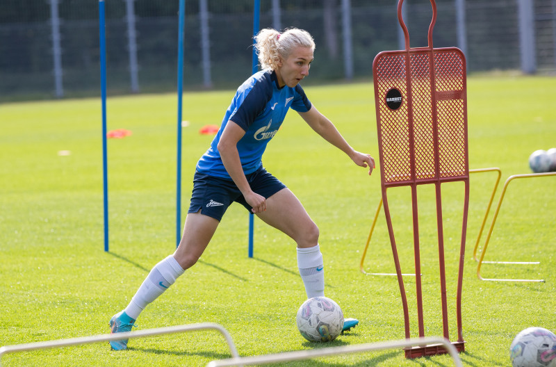 Тренировка женской команды «Зенит» перед матчем c «Рубином»