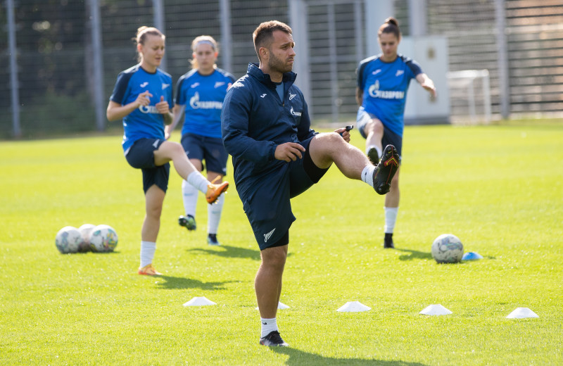 Тренировка женской команды «Зенит» перед матчем c «Рубином»