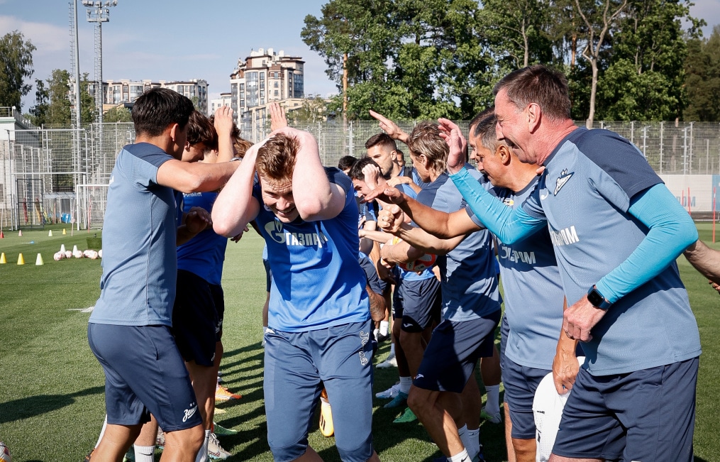 «Газпром» — тренировочные сборы в Петербурге: 23 июня, вечерняя тренировка