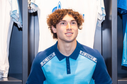 Презентация Александра Коваленко во флагманском магазине ФК «Зенит»