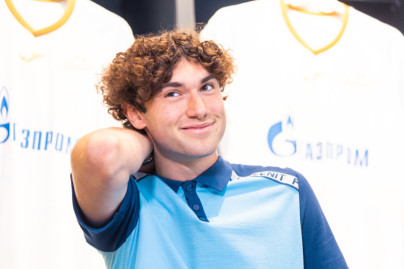 Презентация Александра Коваленко во флагманском магазине ФК «Зенит»