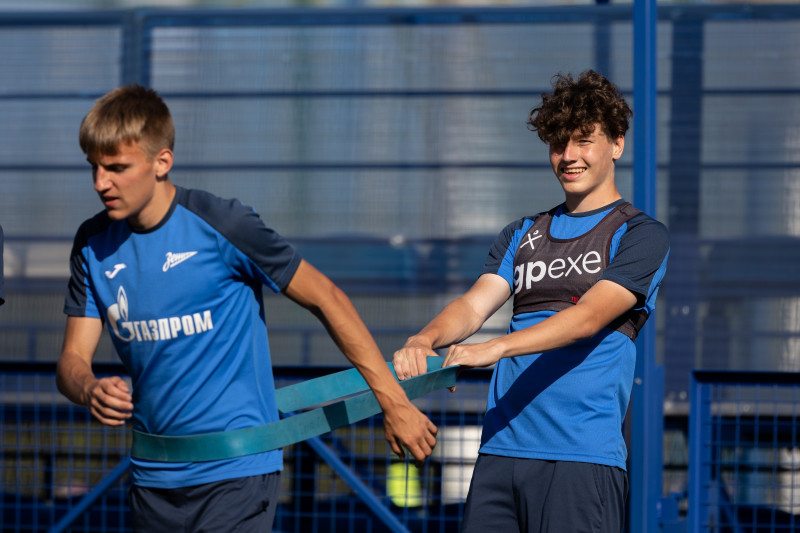 Тренировка «Зенита»-2006 в «Газпром»-Академии ФК «Зенит»