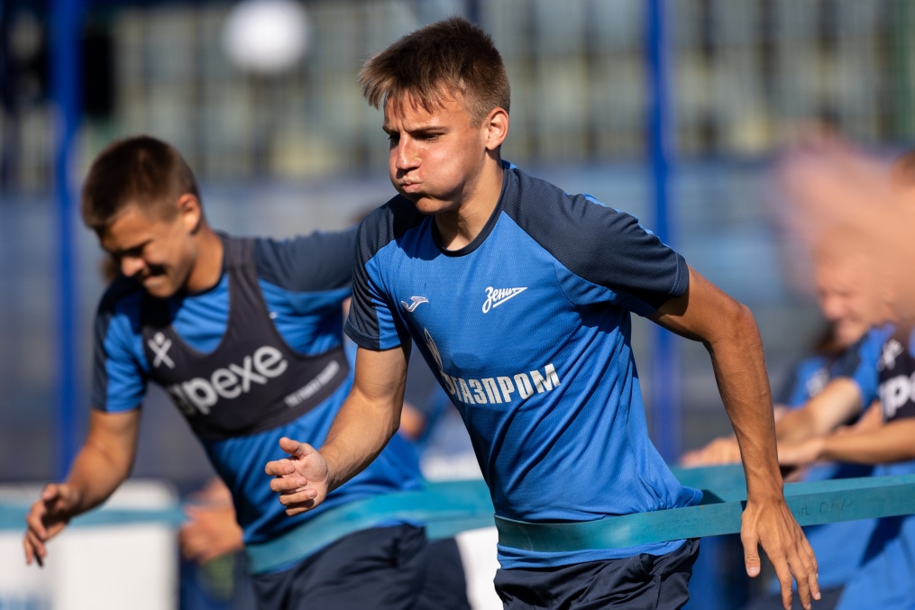 Тренировка «Зенита»-2006 в «Газпром»-Академии ФК «Зенит»