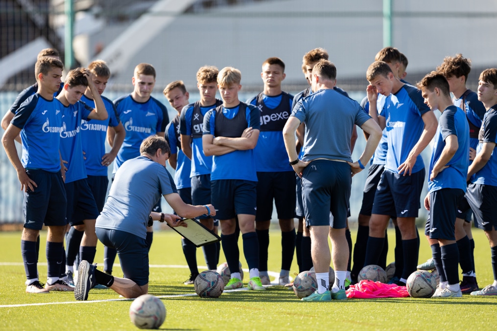 Тренировка «Зенита»-2006 в «Газпром»-Академии ФК «Зенит»