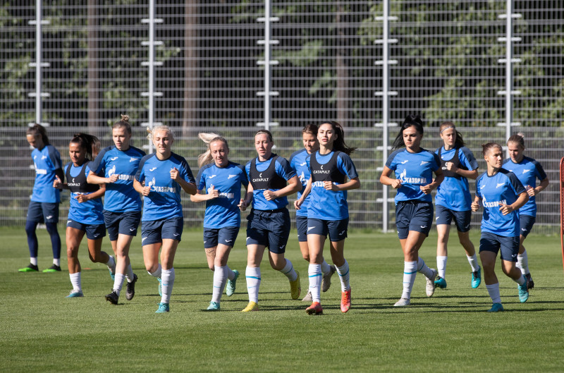 Тренировка женской команды «Зенит» перед матчем 1/8 финала Кубка России с «Рязанью»