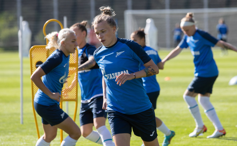 Тренировка женской команды «Зенит» перед матчем 1/8 финала Кубка России с «Рязанью»