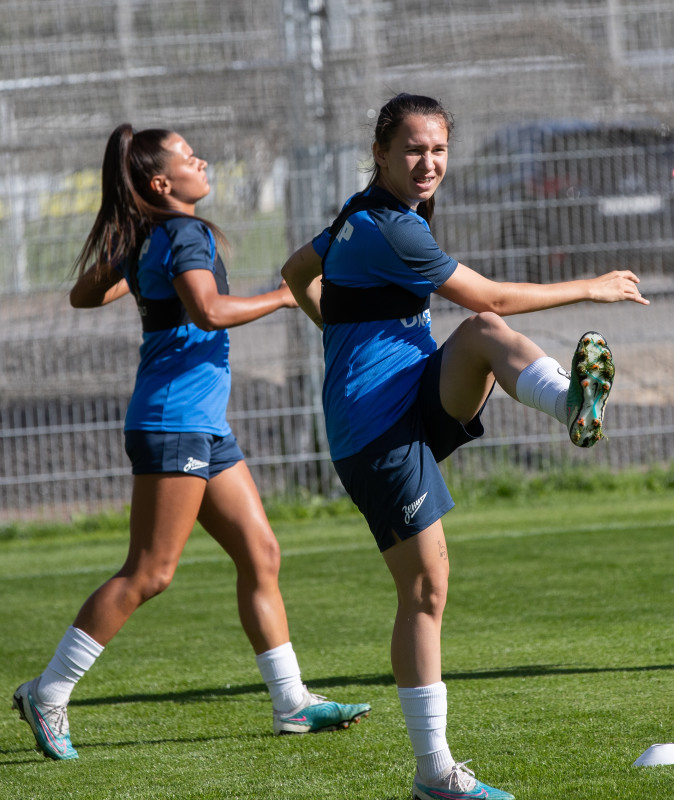 Тренировка женской команды «Зенит» перед матчем 1/8 финала Кубка России с «Рязанью»