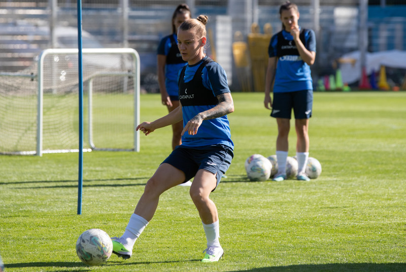 Тренировка женской команды «Зенит» перед матчем 1/8 финала Кубка России с «Рязанью»