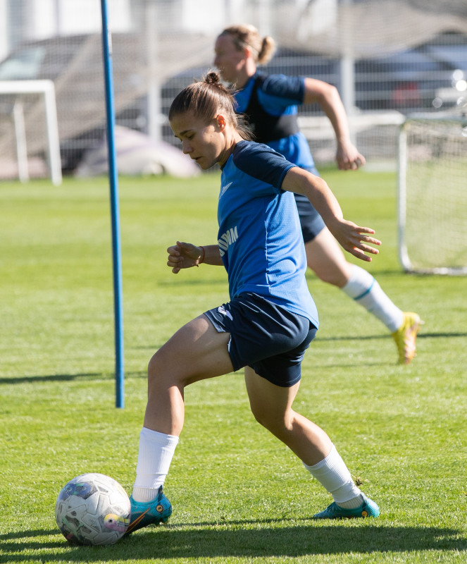 Тренировка женской команды «Зенит» перед матчем 1/8 финала Кубка России с «Рязанью»
