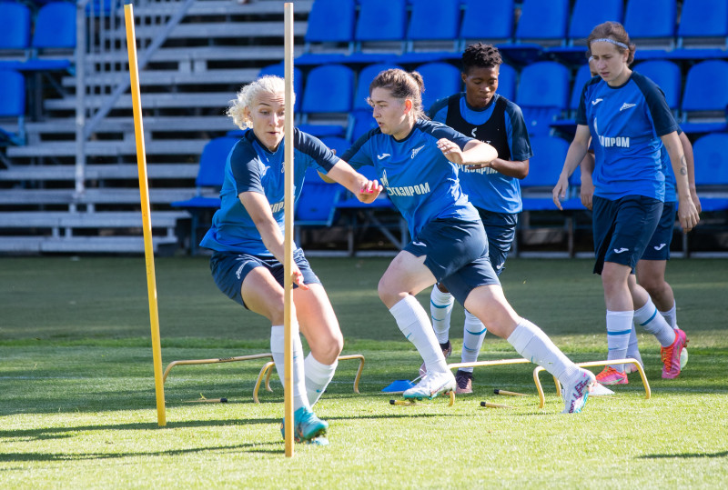 Тренировка женской команды «Зенит» перед матчем 1/8 финала Кубка России с «Рязанью»