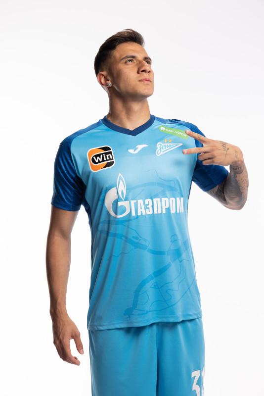 Индивидуальная фотосессия игроков ФК «Зенит» в форме Joma сезона 2023/24