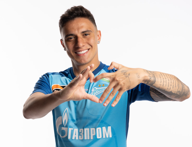 Индивидуальная фотосессия игроков ФК «Зенит» в форме Joma сезона 2023/24