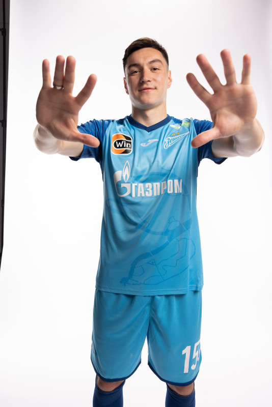 Индивидуальная фотосессия игроков ФК «Зенит» в форме Joma сезона 2023/24