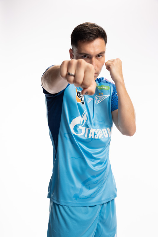 Индивидуальная фотосессия игроков ФК «Зенит» в форме Joma сезона 2023/24