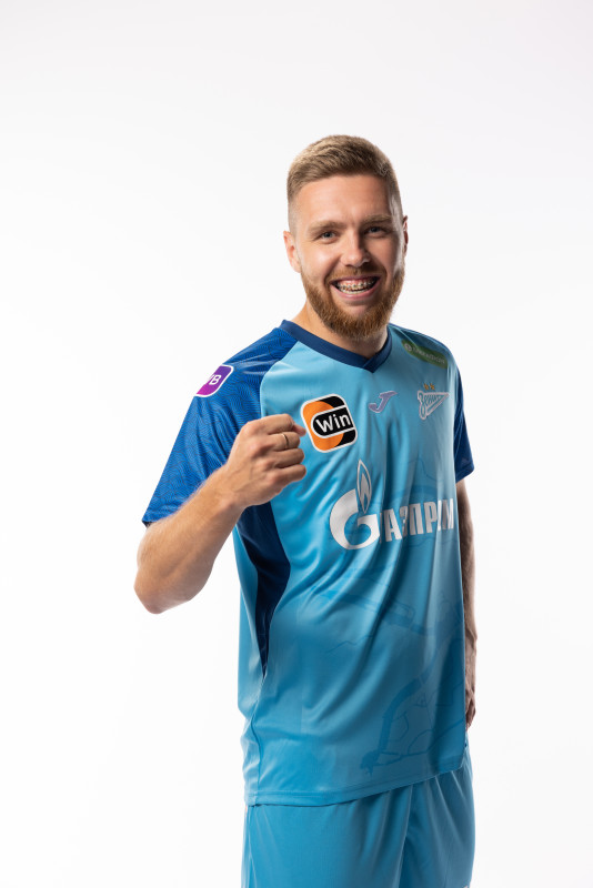 Индивидуальная фотосессия игроков ФК «Зенит» в форме Joma сезона 2023/24