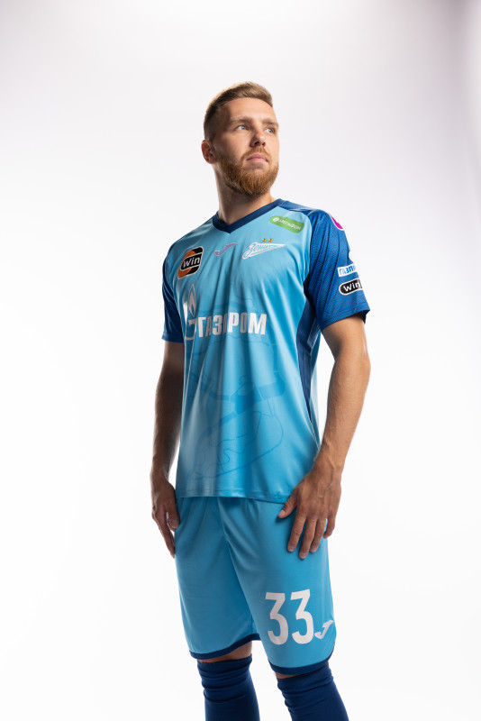 Индивидуальная фотосессия игроков ФК «Зенит» в форме Joma сезона 2023/24