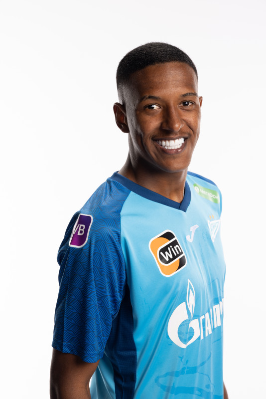 Индивидуальная фотосессия игроков ФК «Зенит» в форме Joma сезона 2023/24