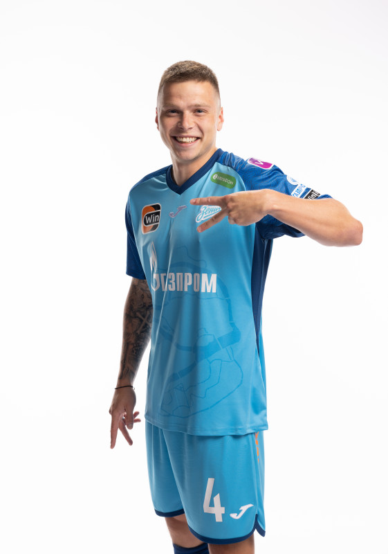 Индивидуальная фотосессия игроков ФК «Зенит» в форме Joma сезона 2023/24