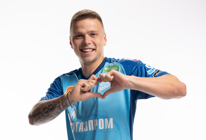 Индивидуальная фотосессия игроков ФК «Зенит» в форме Joma сезона 2023/24