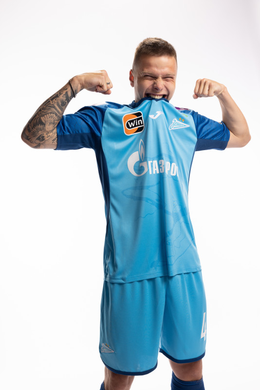 Индивидуальная фотосессия игроков ФК «Зенит» в форме Joma сезона 2023/24