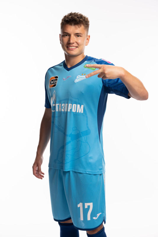 Индивидуальная фотосессия игроков ФК «Зенит» в форме Joma сезона 2023/24