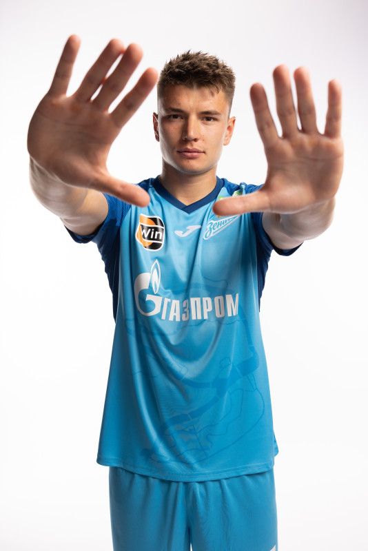 Индивидуальная фотосессия игроков ФК «Зенит» в форме Joma сезона 2023/24