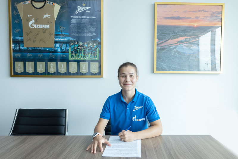 Продление контракта с Верой Симановской